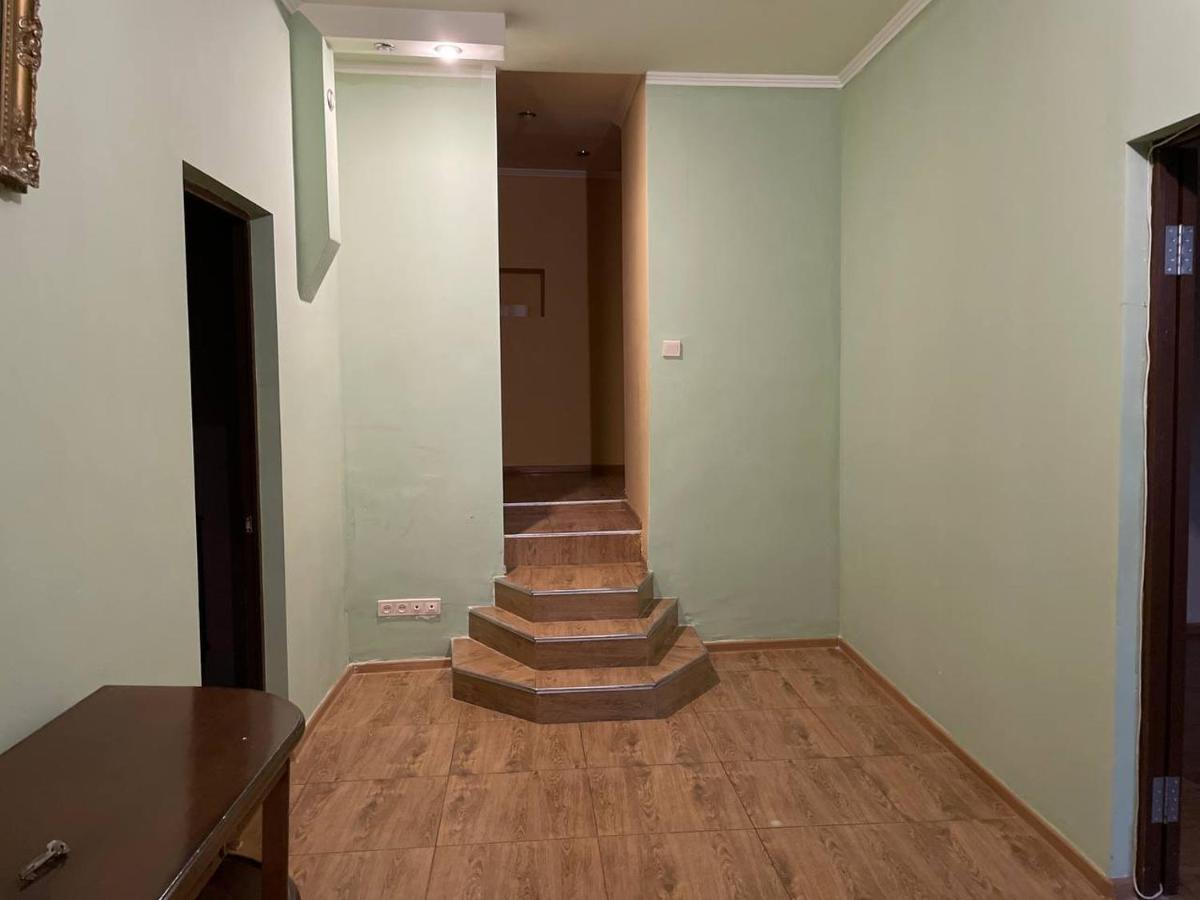 Hotel House 56 Erevan Esterno foto
