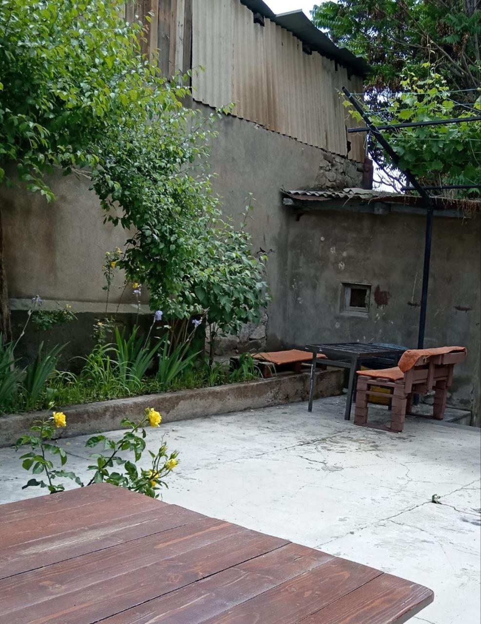 Hotel House 56 Erevan Esterno foto