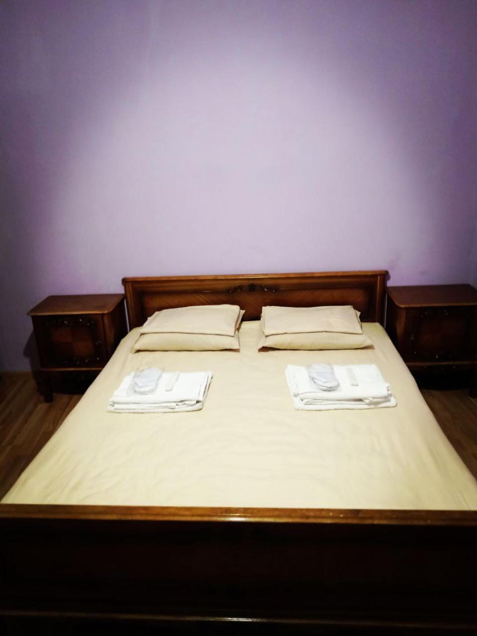 Hotel House 56 Erevan Esterno foto