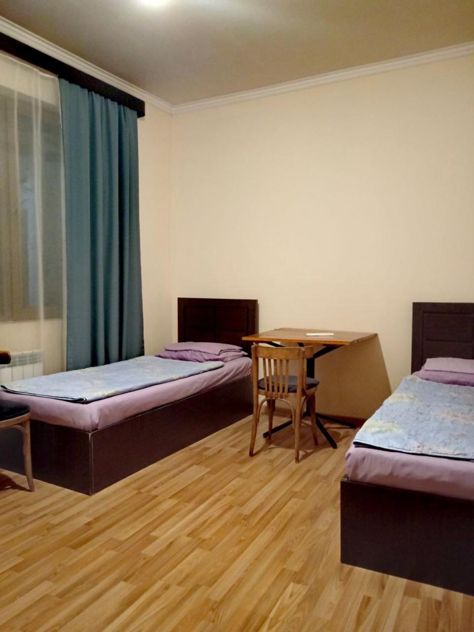 Hotel House 56 Erevan Esterno foto