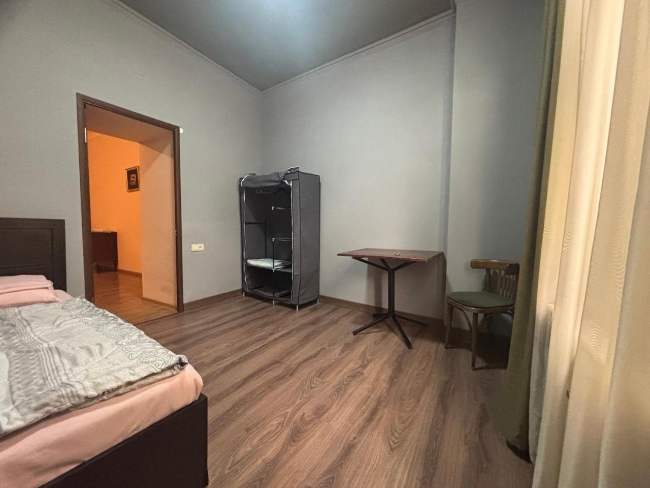Hotel House 56 Erevan Esterno foto