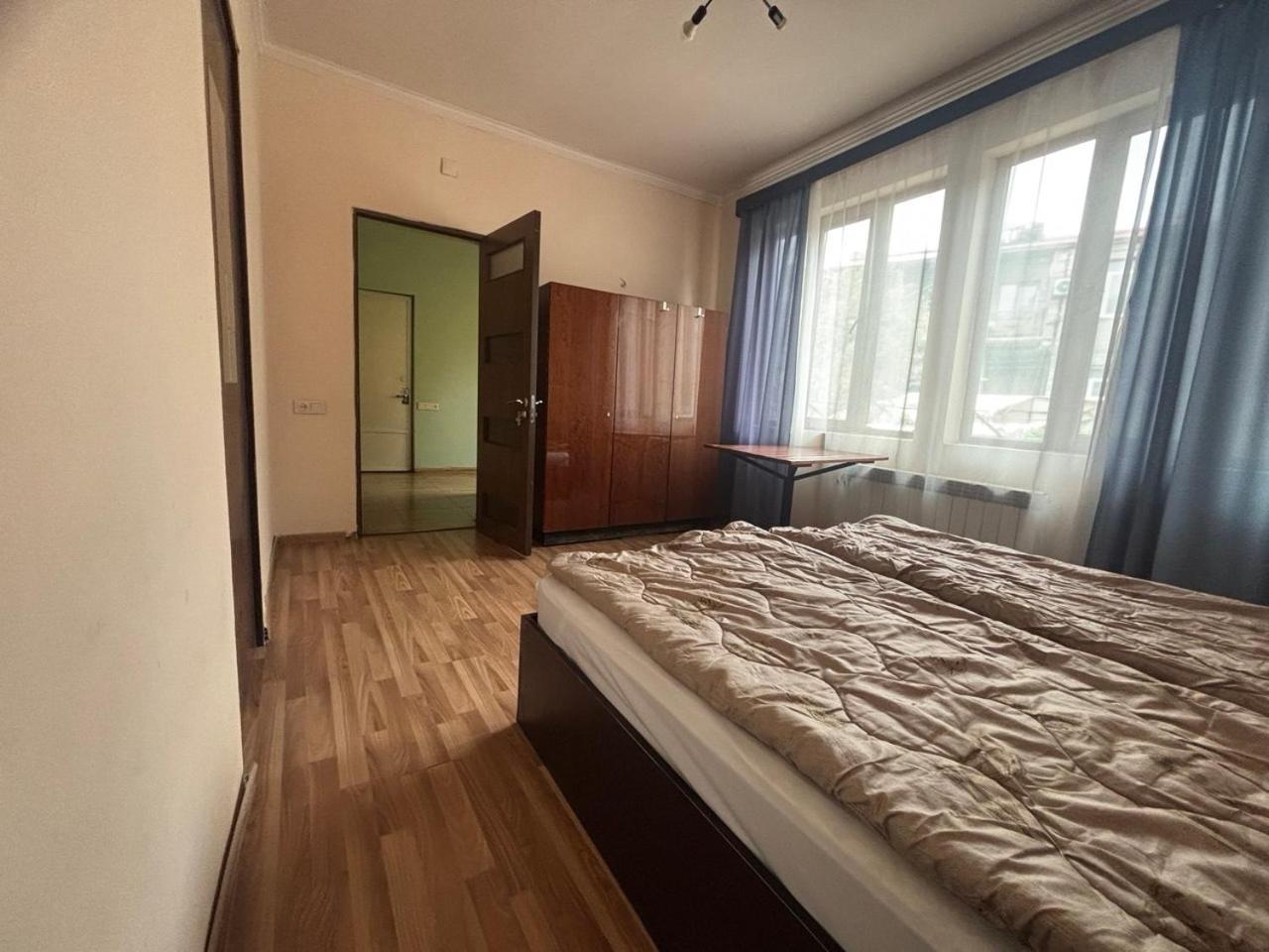 Hotel House 56 Erevan Esterno foto